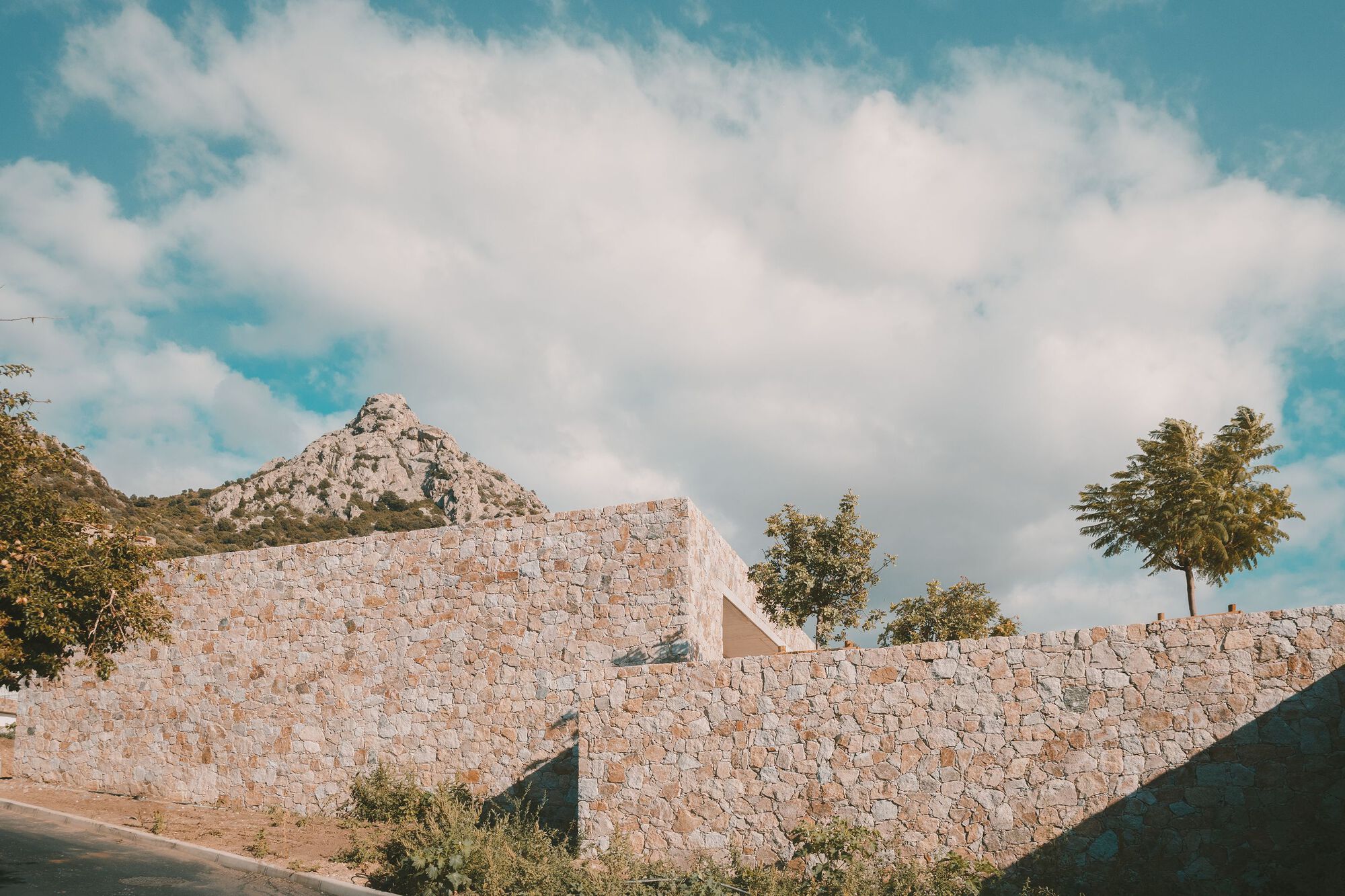 卢米奥学校丨法国丨Amelia Tavella Architectes-8