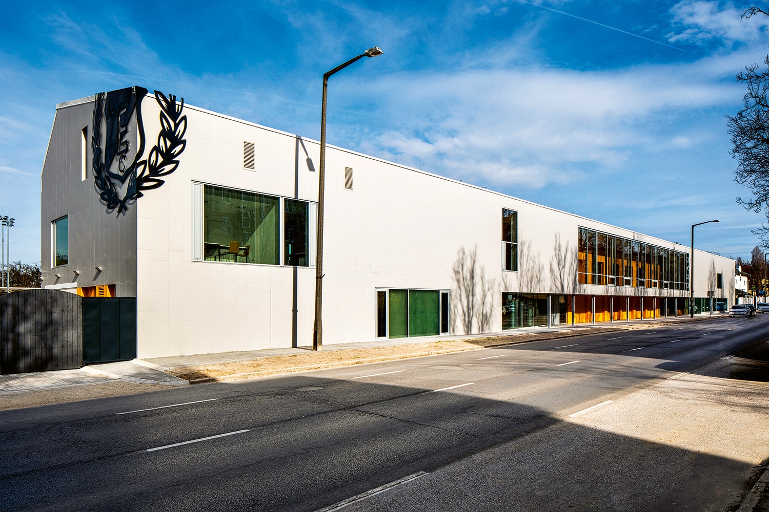 DEAC现有观景楼翻新扩建为多功能建筑丨Biró és Társa Építésziroda Kft.-4