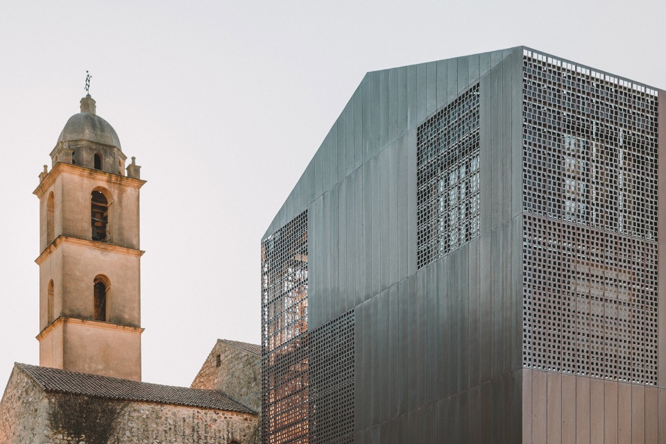 科西嘉岛修道院改造 | 历史与现代的完美融合-46