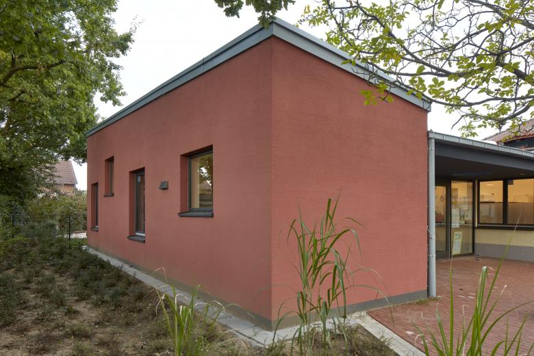 莱乌特大街幼儿园扩建丨德国丨pier7 architekten-4