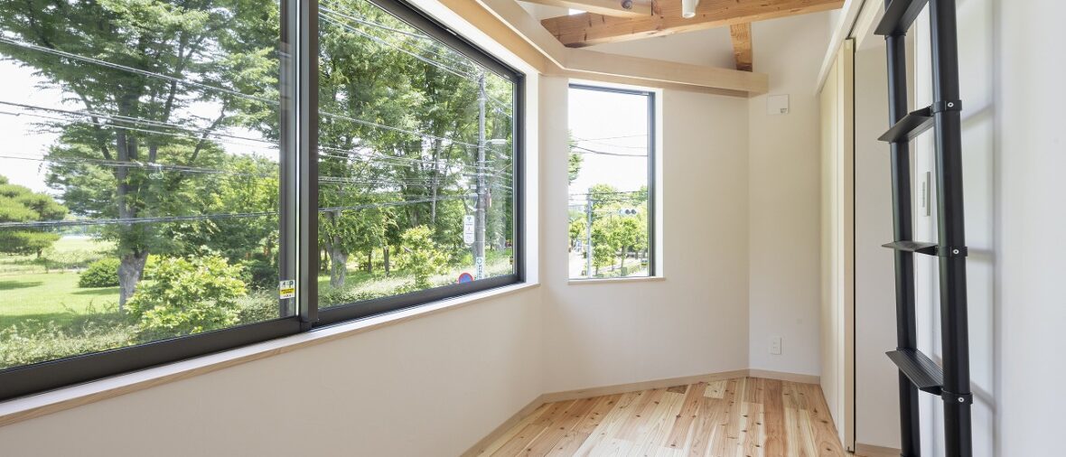 公園の緑を取り込んだ家（公园的绿融入其中的家）丨日本京都丨菅家建築計画工房（菅家幹,村上和子夫妻）-1