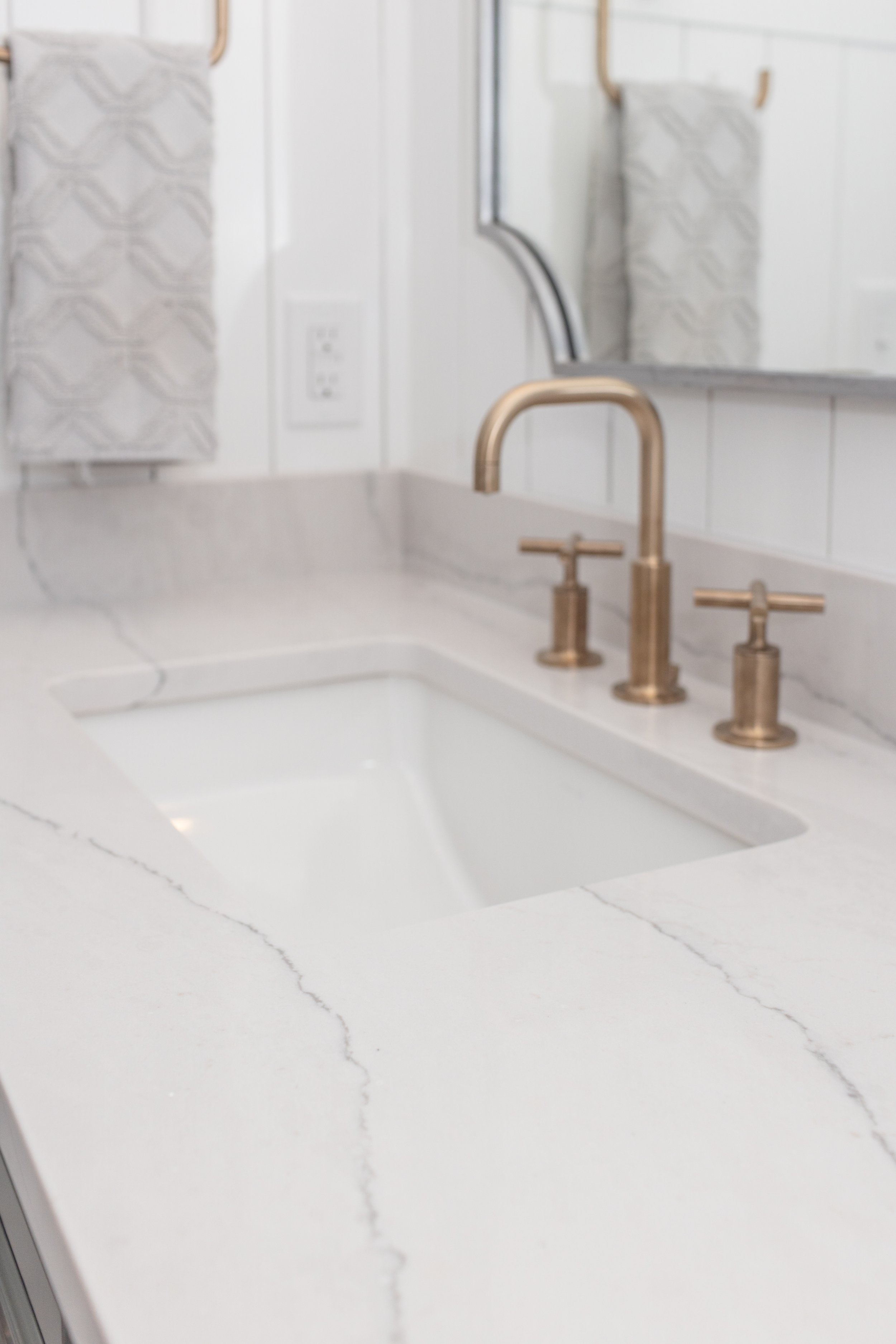 完美化妆间打造项目丨Ashmore Builders Inc-29