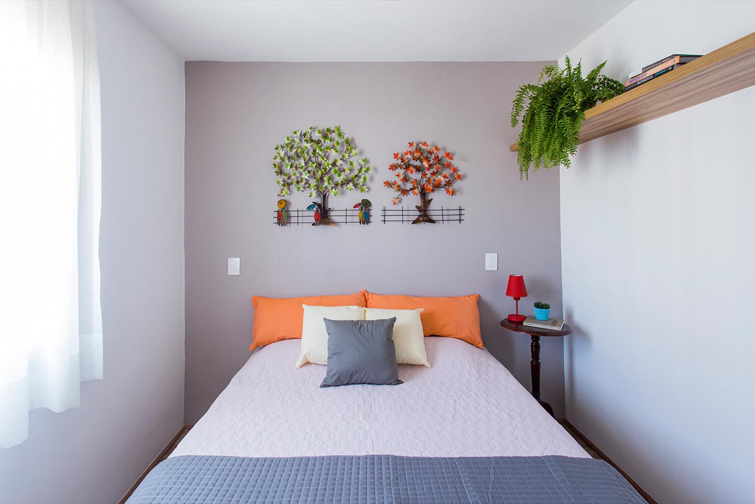 65 平米公寓的现代变身 | 多功能家具与极简风格的完美融合-7