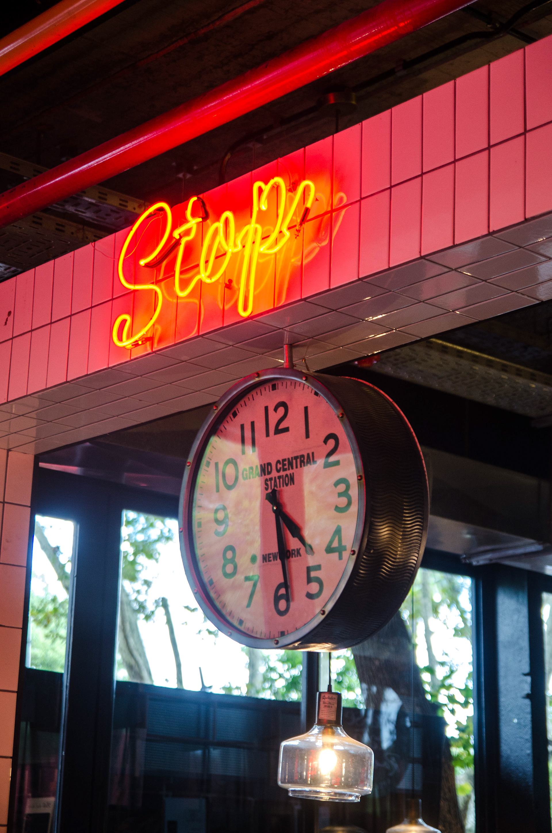 Meatpacking Burger & Meatball Stop. Branding-3