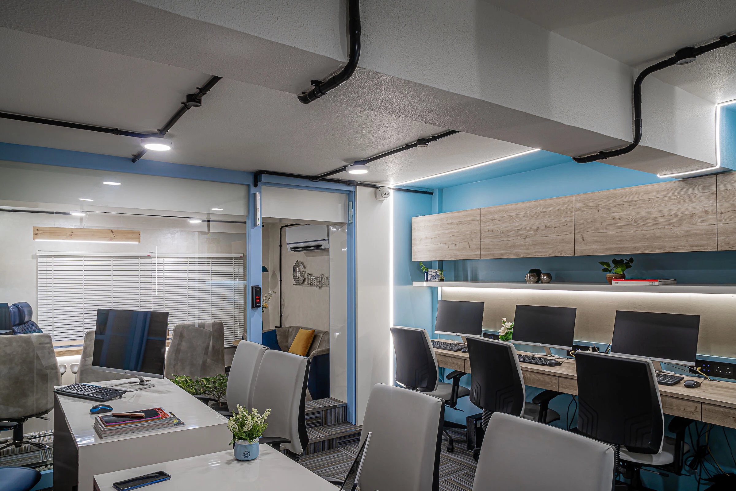 情感注入的 360 平米梦幻工作空间-25