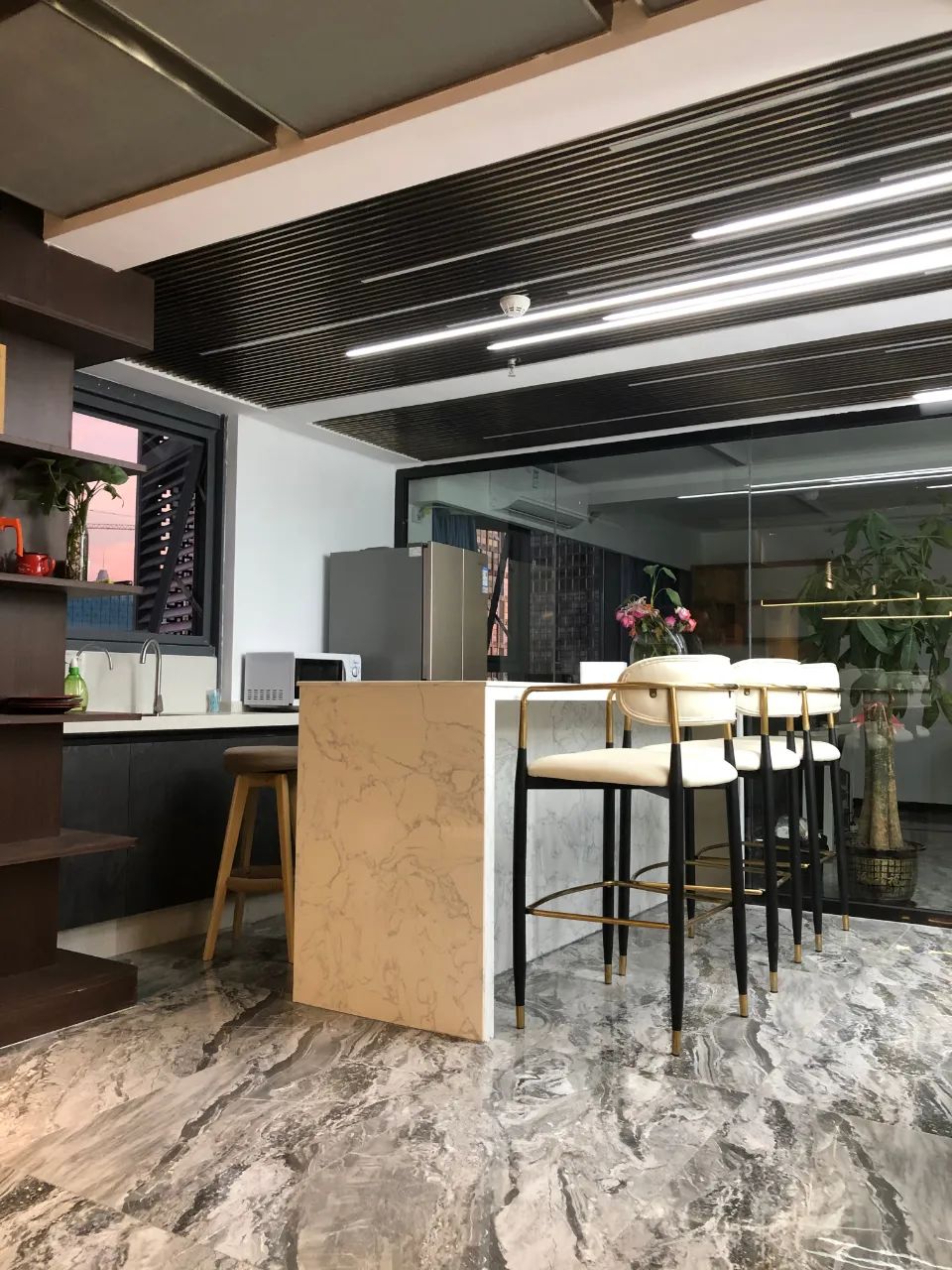 轻奢黑金KTg Design办公室-41