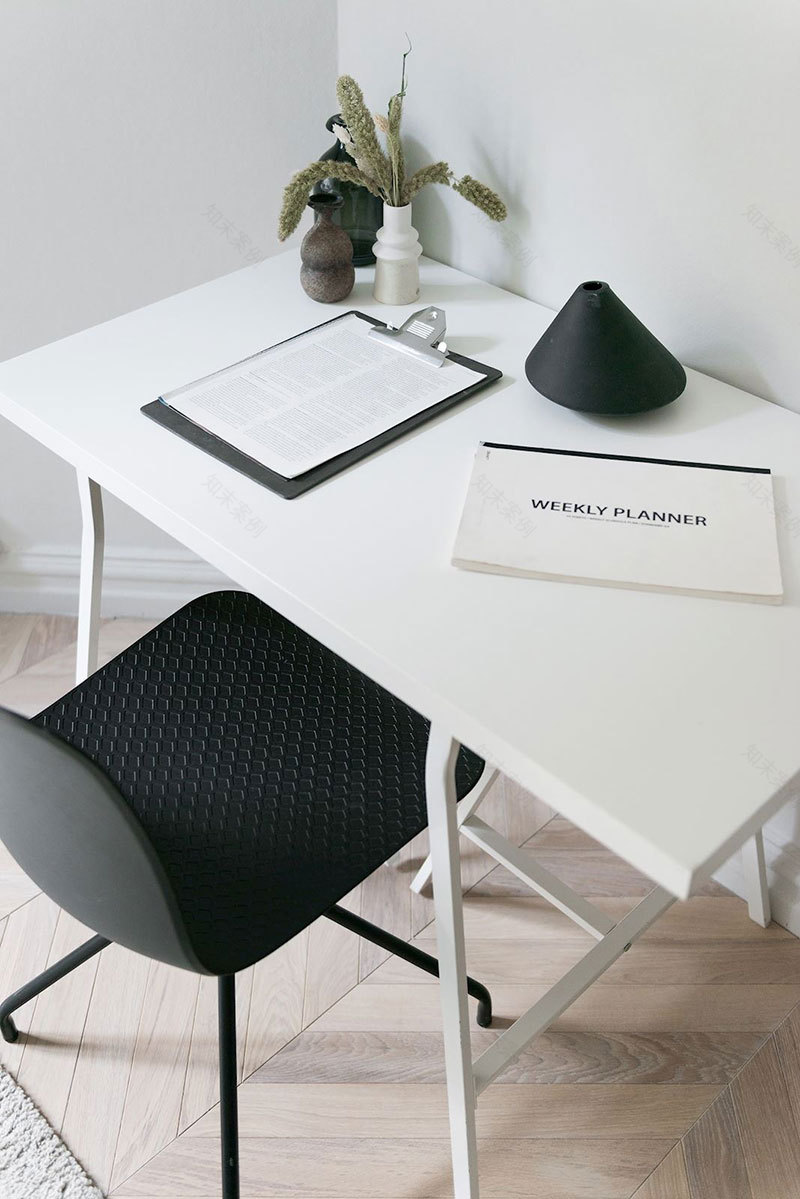 瑞典古典建筑中的温馨现代设计-24