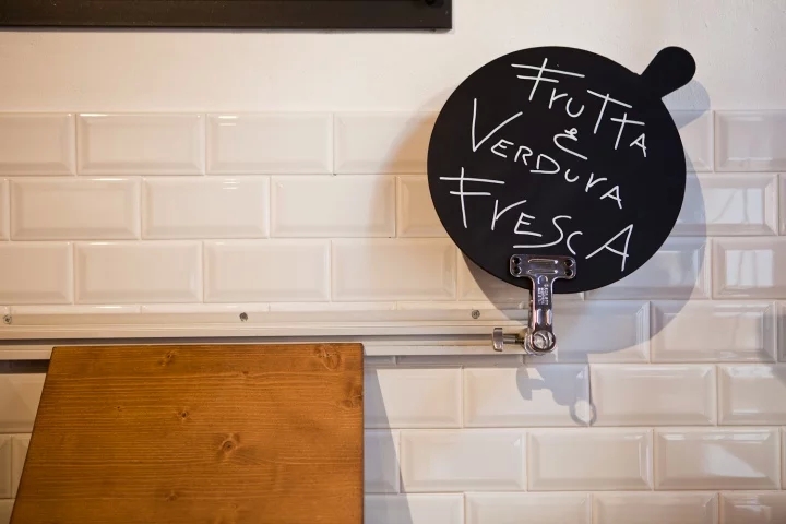 意大利的EL BOCON DEL PRETE食品店-22