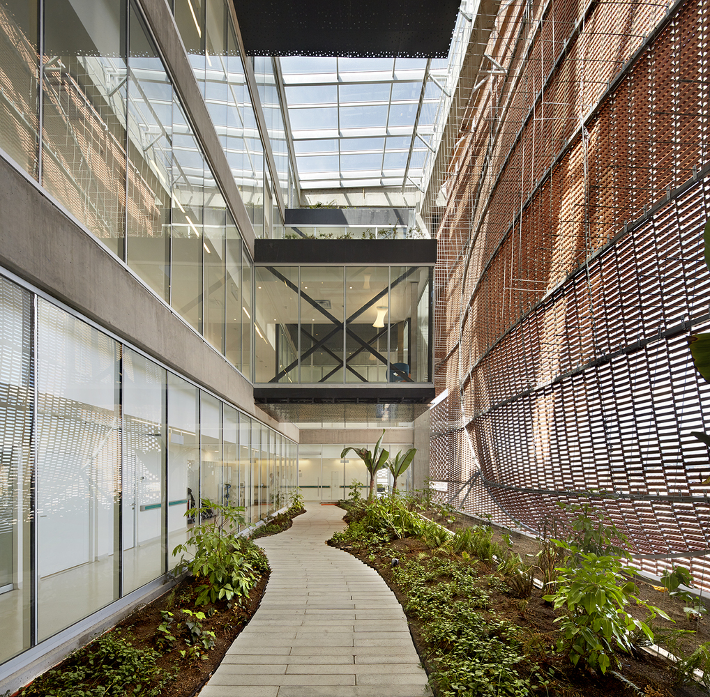 哥伦比亚波哥大圣菲德波哥大医院扩建工程丨El Equipo de Mazzanti-16