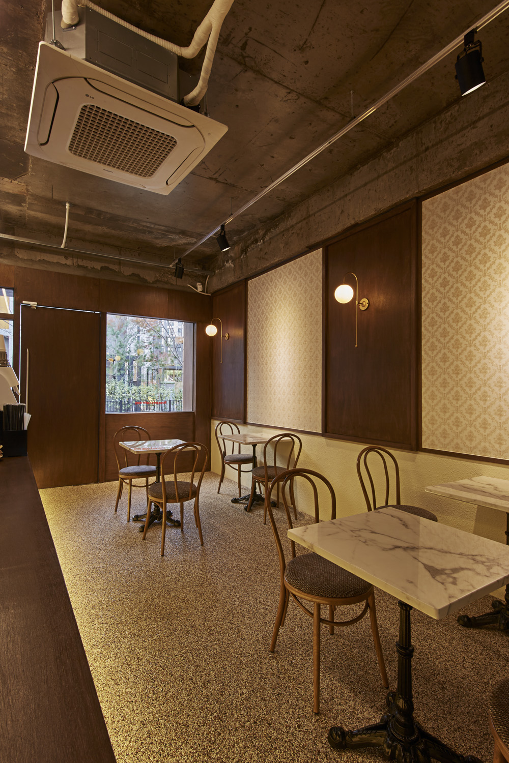 12 平卡佩咖啡厅 | 极简木质空间，沉静优雅-10