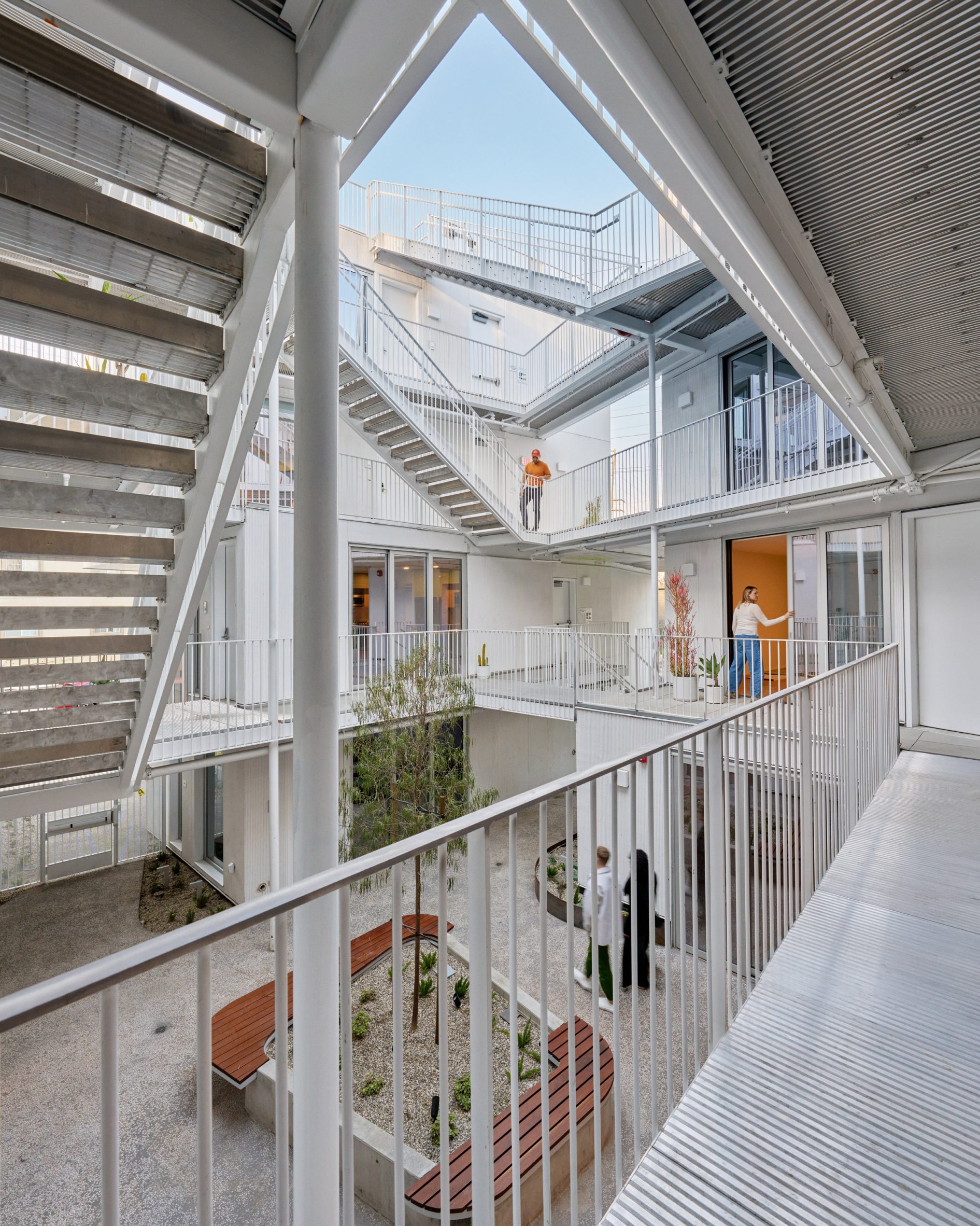 公寓建筑丨美国洛杉矶丨Lorcan O'Herlihy Architects (LOHA)-9