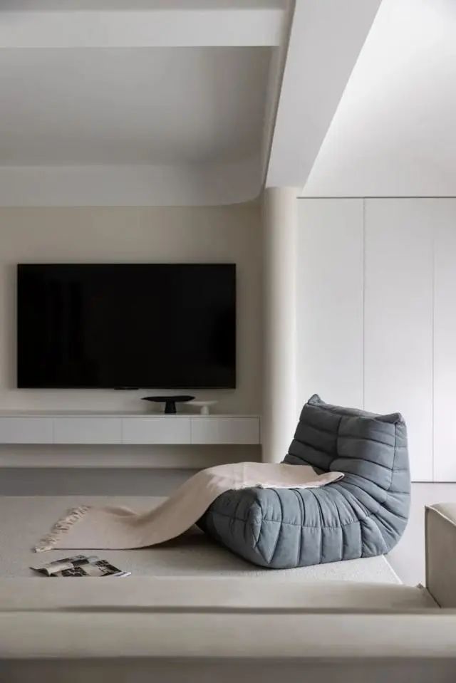 140㎡现代奶油风住宅设计-19