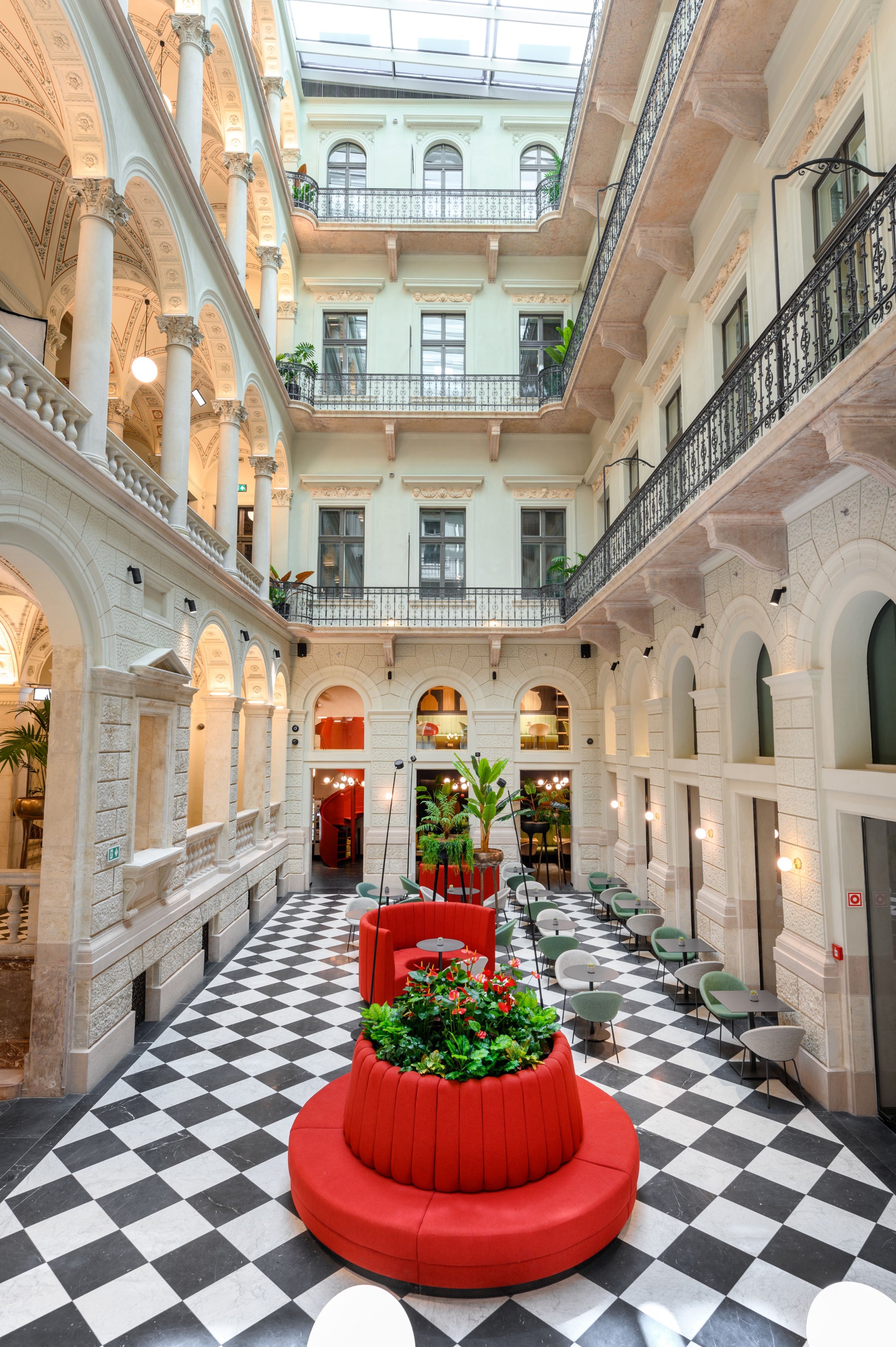 八角宫酒店丨匈牙利布达佩斯丨este&r partners-1