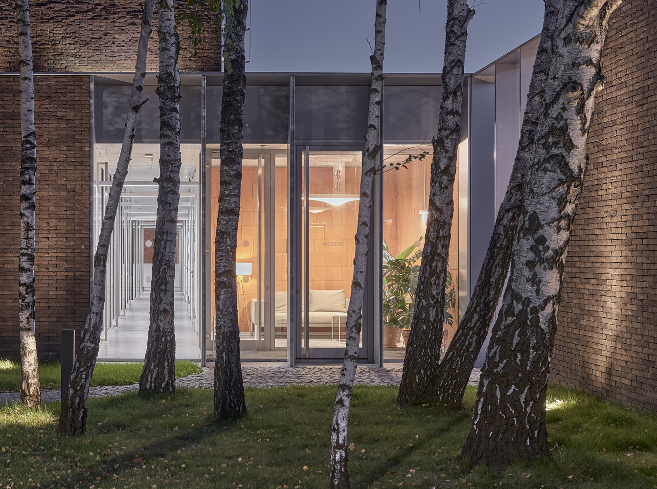 波兰办公楼丨詹姆斯&毛公司-28