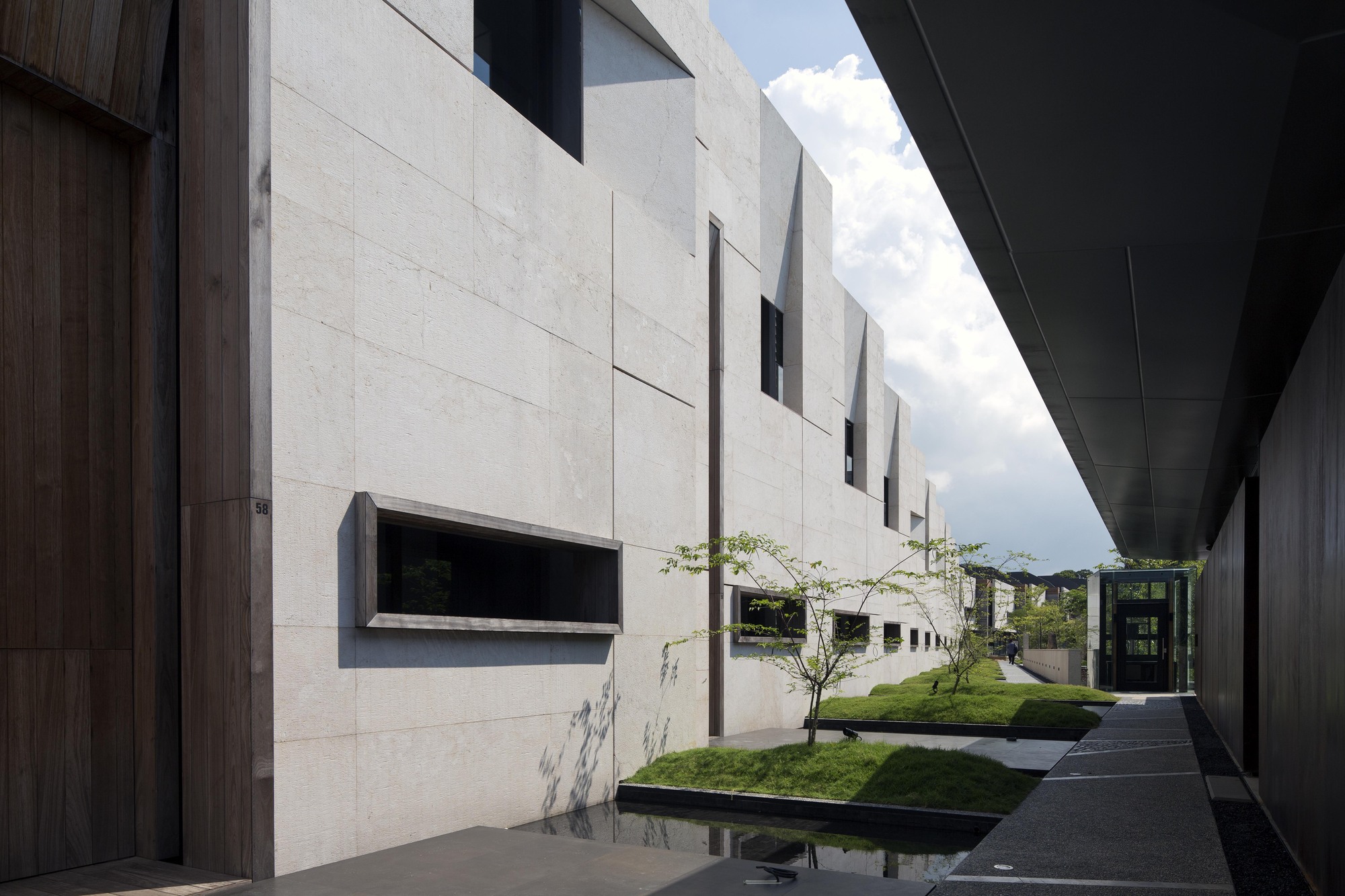 新加坡绿色“反摔”建筑-22