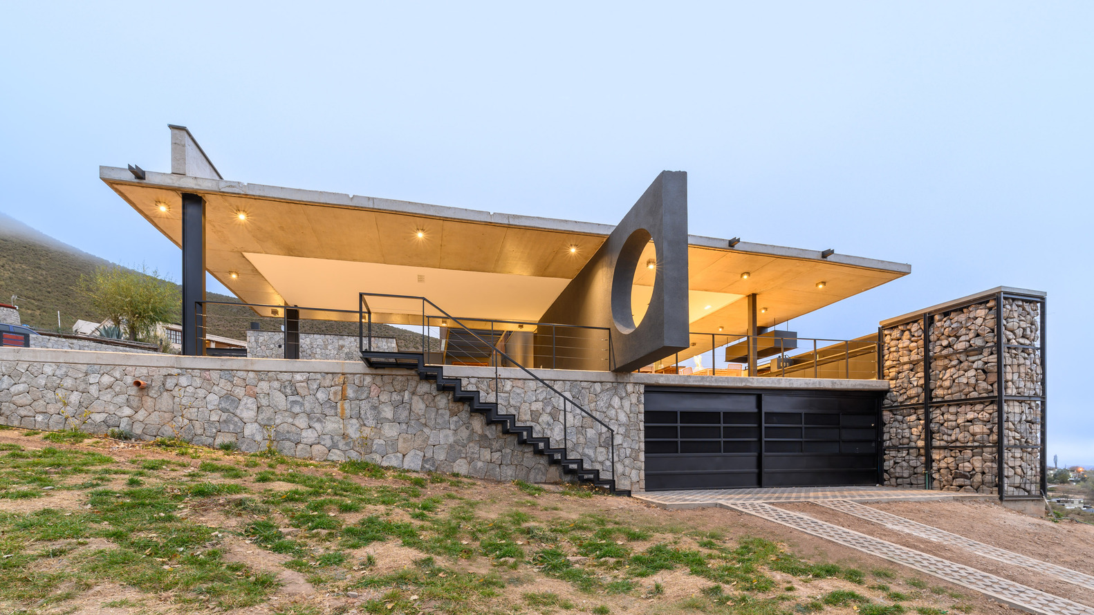 Seba House · 悬浮的木质立方体-38