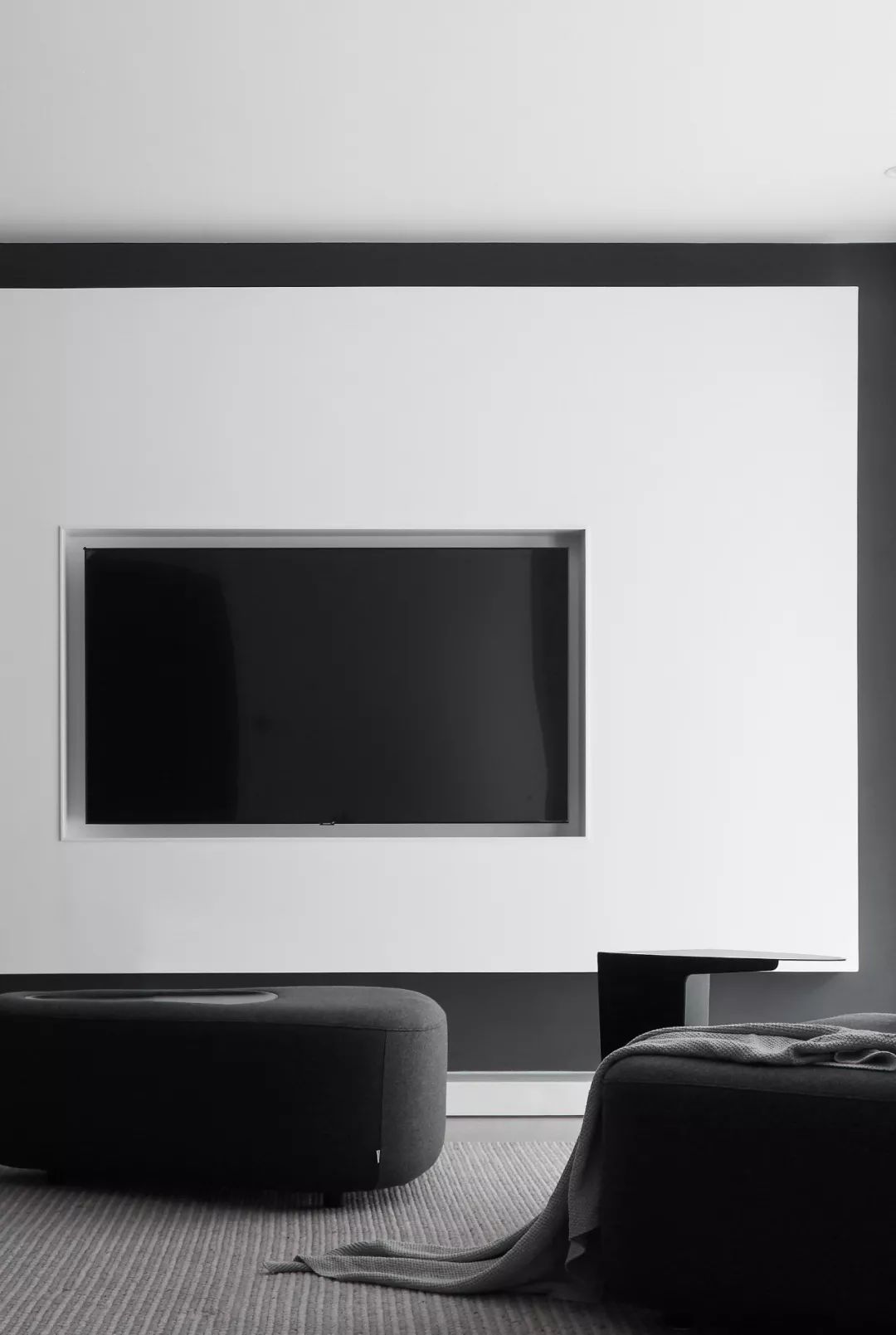 南京 220m²极简别墅 | 旧屋新生,自然光影与空间对话-13