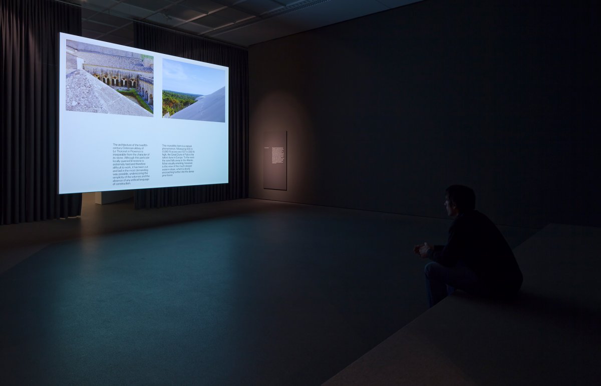 极简大师 John Pawson 摄影展 | 揭秘国际化设计魅力-11