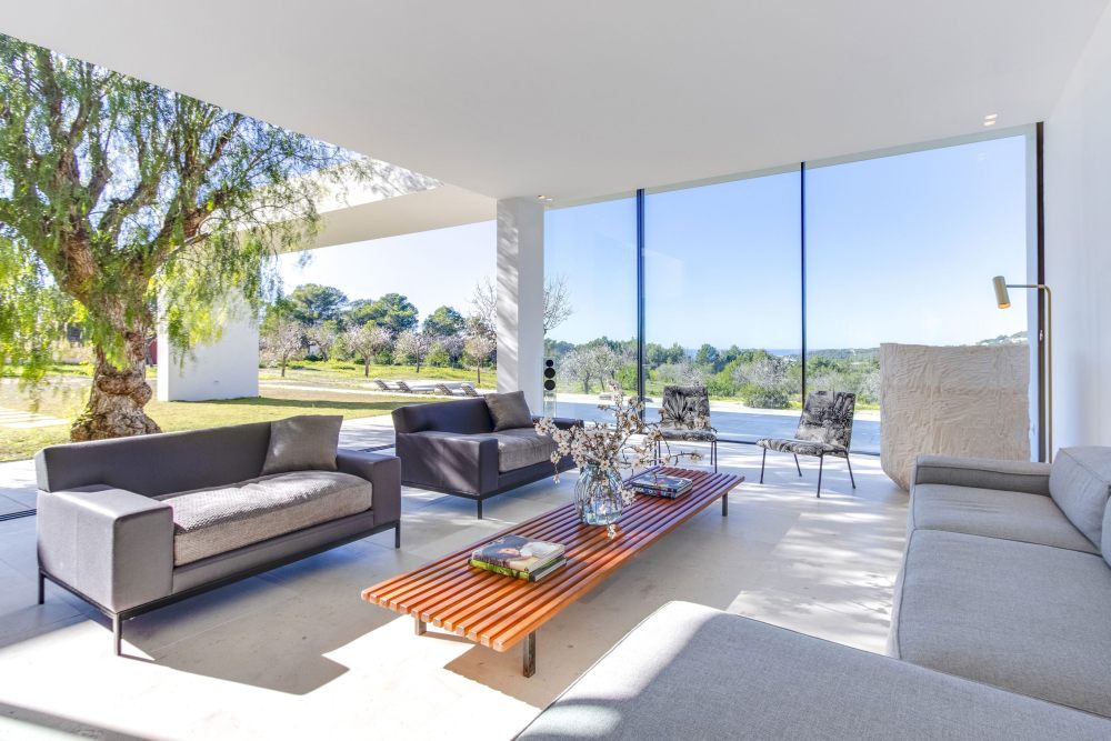 英国 Ibiza 之家 | Isabelle Stanislas-11