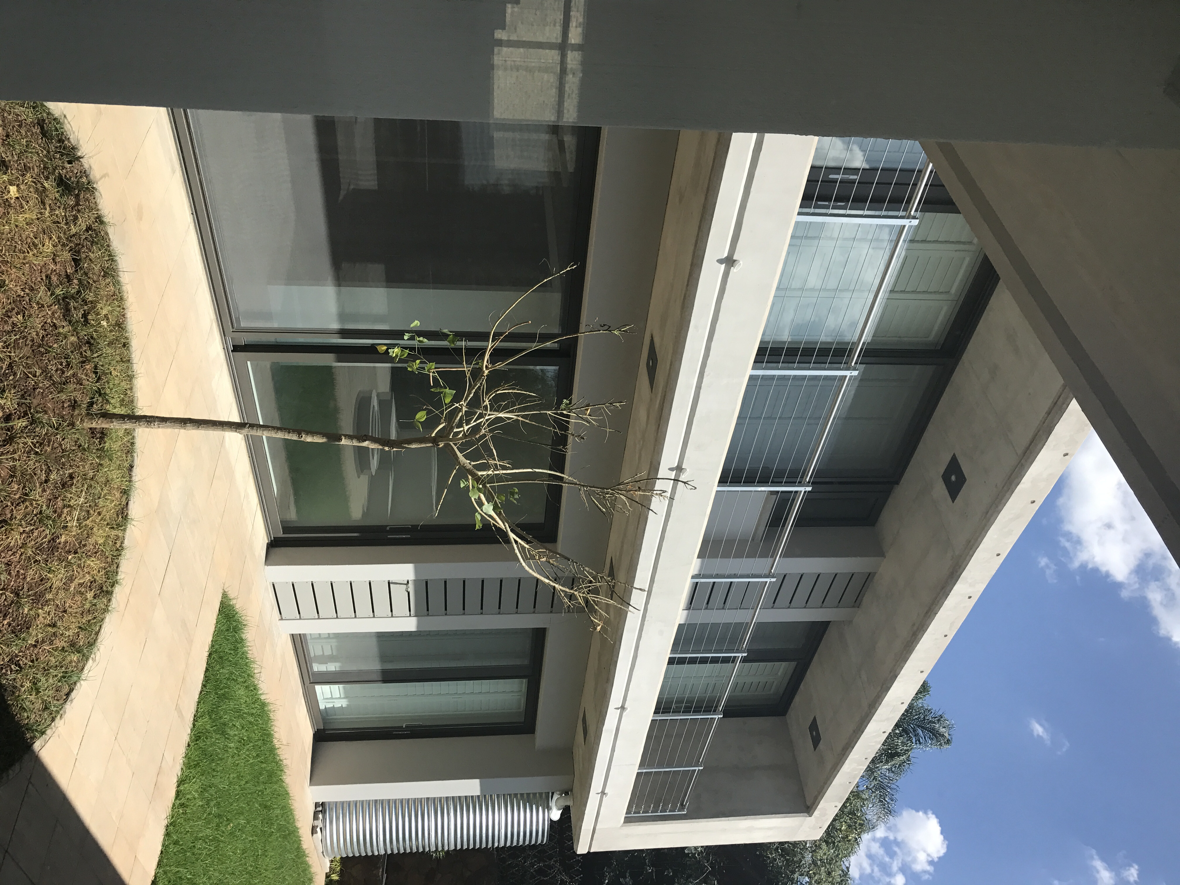 南非绿意盎然的家——Mellet & Human Architects 打造三层别墅-14