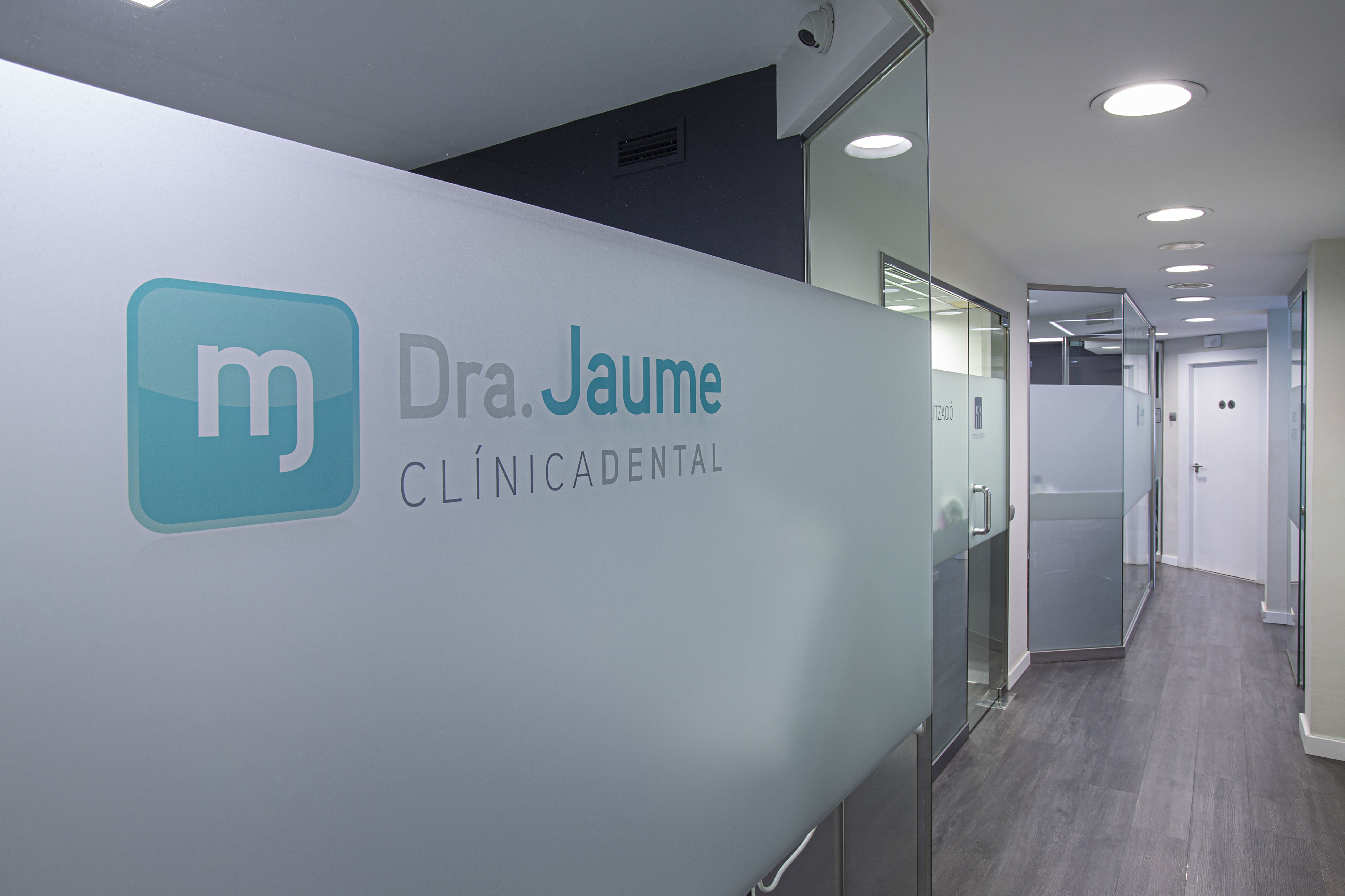 Arquitectura/Interiores. Clinica Dental Maria Jaume-7