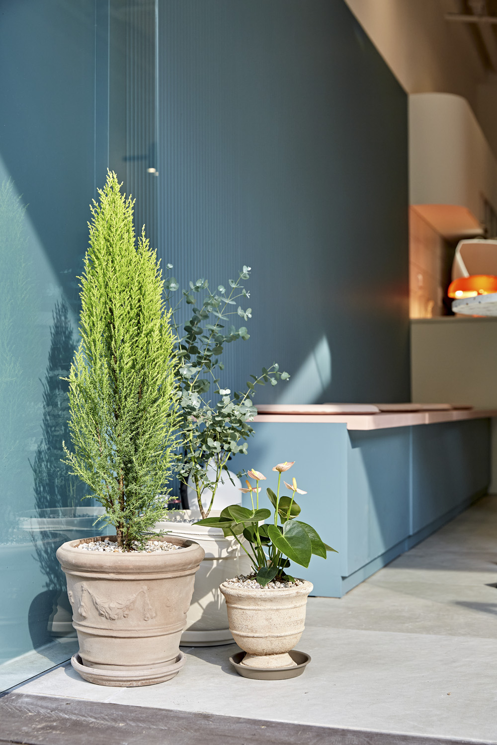 "小巧咖啡厅的精致室内设计" 或 "7 平米咖啡厅的惊喜设计"-15