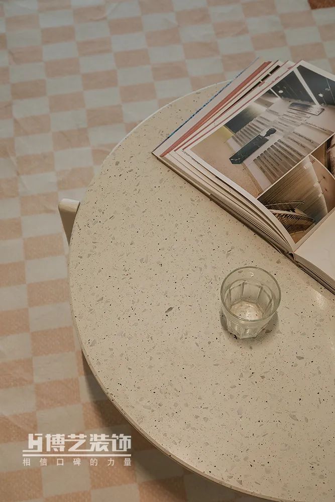 奶油风河畔名邸,春日浪漫居家空间丨博艺装饰-17