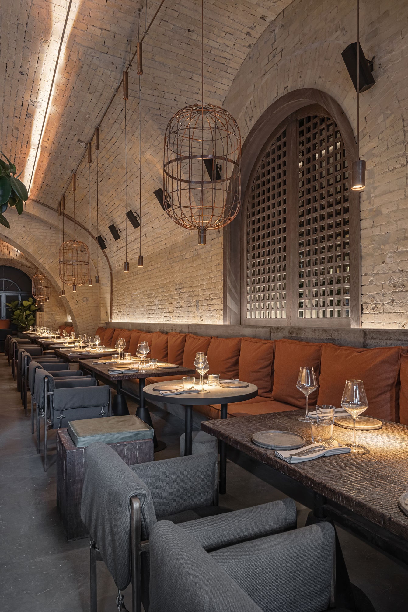 Бар Virgin Izakaya по проекту YoDezeen в Киеве | AD Magazine-9