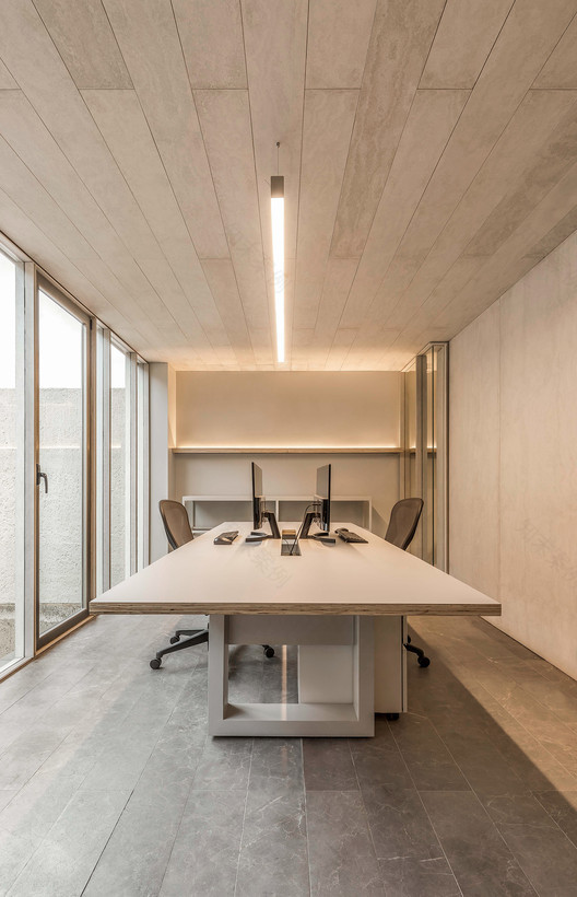 Sutudio·Galería Di Vece-13