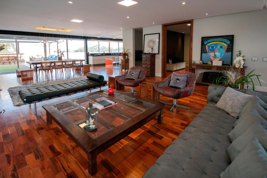 巴西金属立方体住宅-4