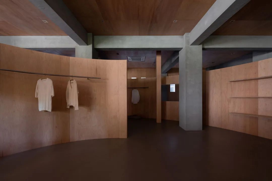 南京美术大厦 · 方庭与曲庭的融合设计丨中国南京丨MOU建筑工社-49