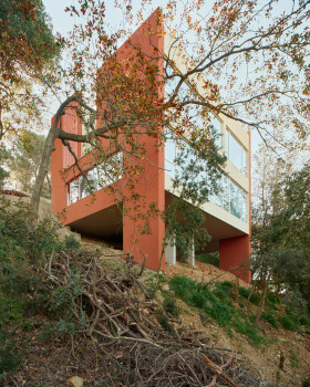 自建房丨西班牙巴塞罗那丨Raúl Sánchez Architects