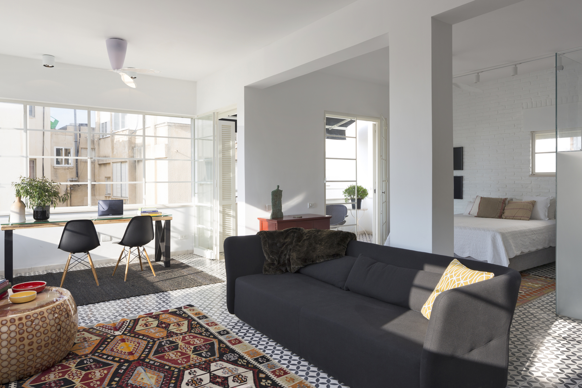 特拉维夫 Bauhaus 建筑中的自由气息-1