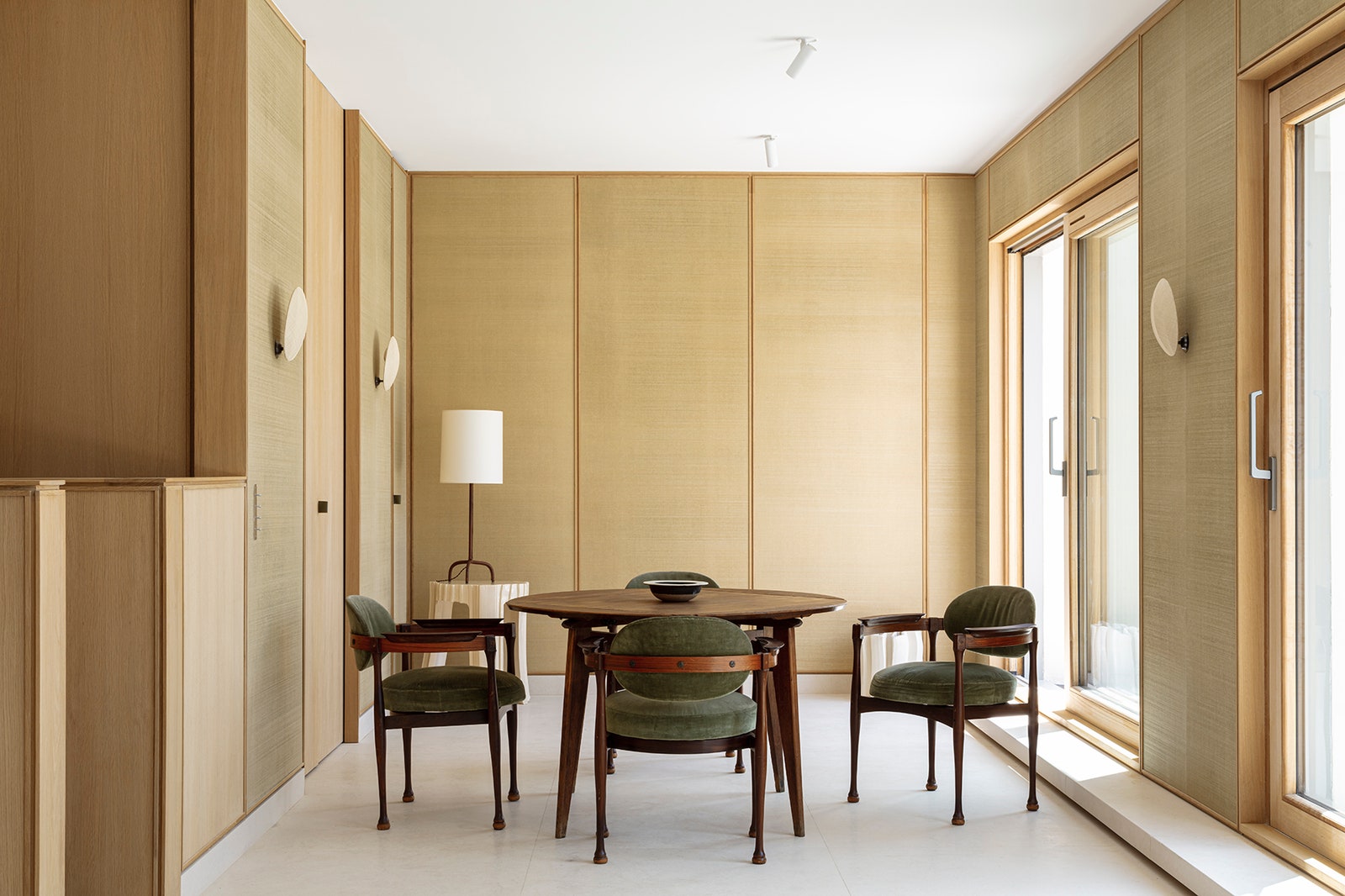 巴黎豪华公寓 | 极简美式风情的屋顶之屋-4