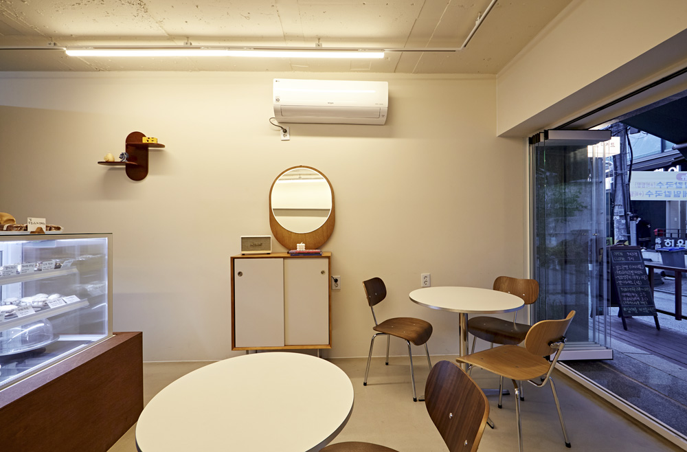 极简风格 13 坪甜品店设计-5