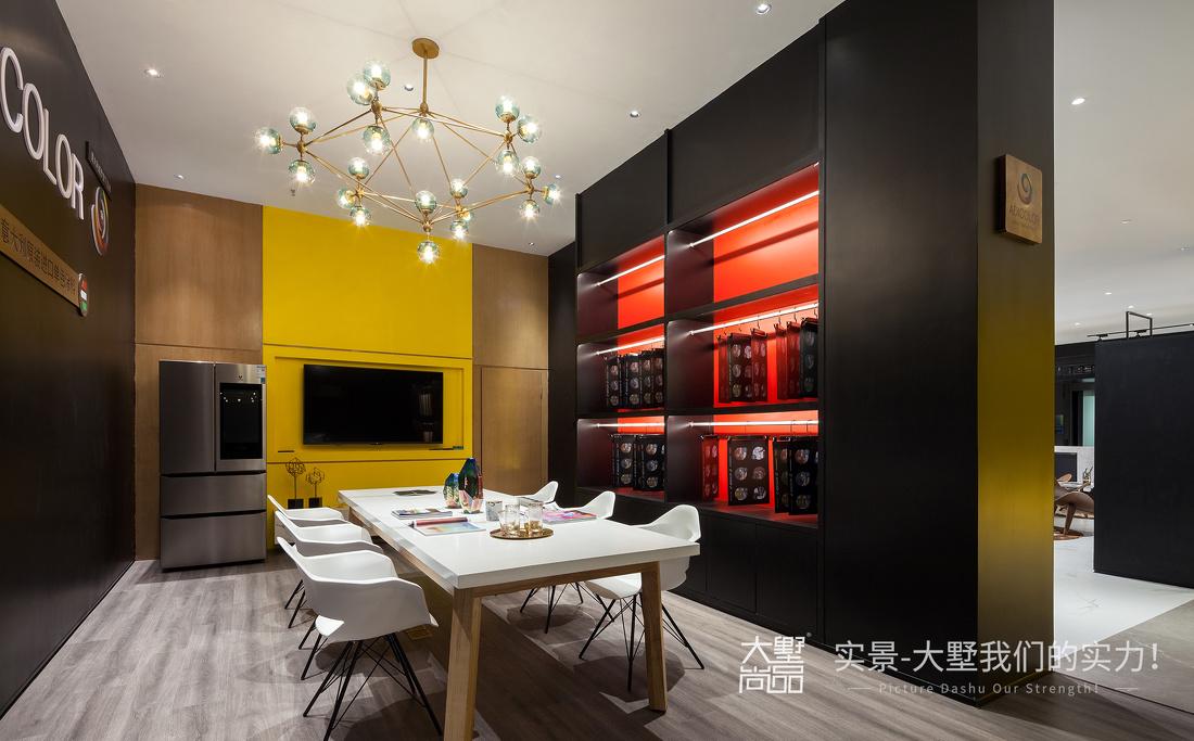 单色涂料打造的艺术空间-50