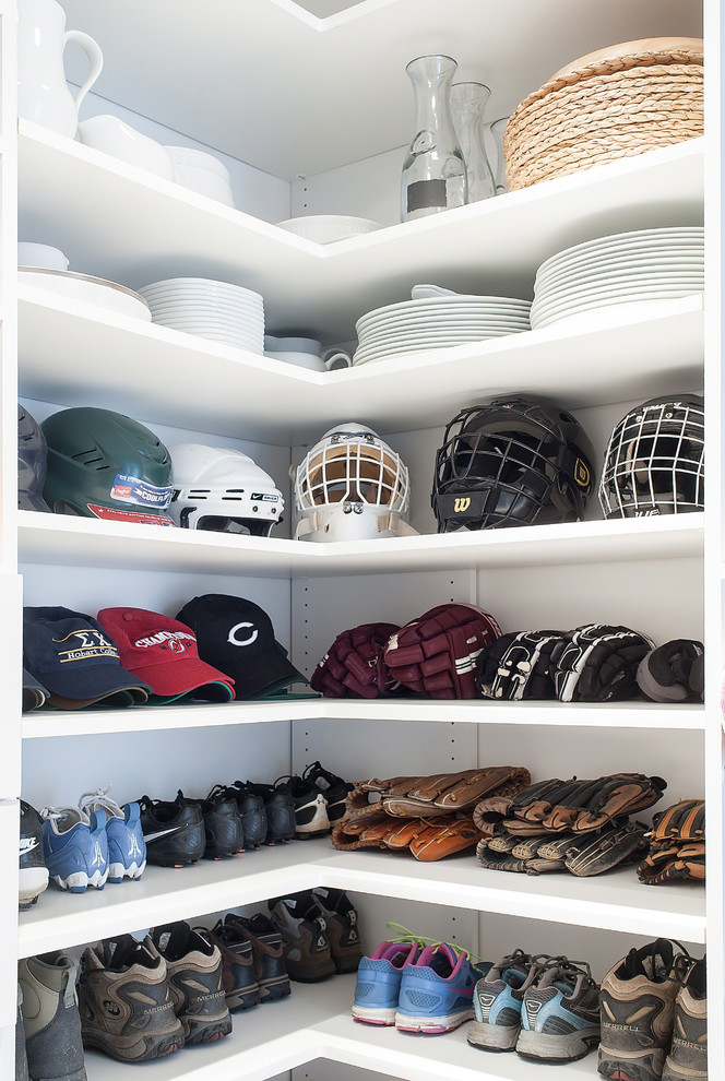 某大家庭玄关及附属空间设计-21