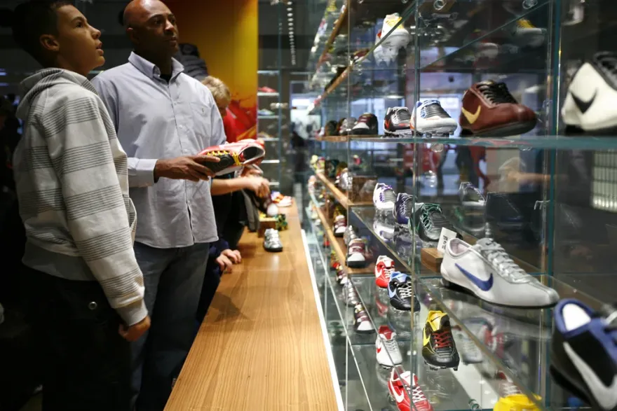 耐克个性化定制工作室丨英国伦敦-14