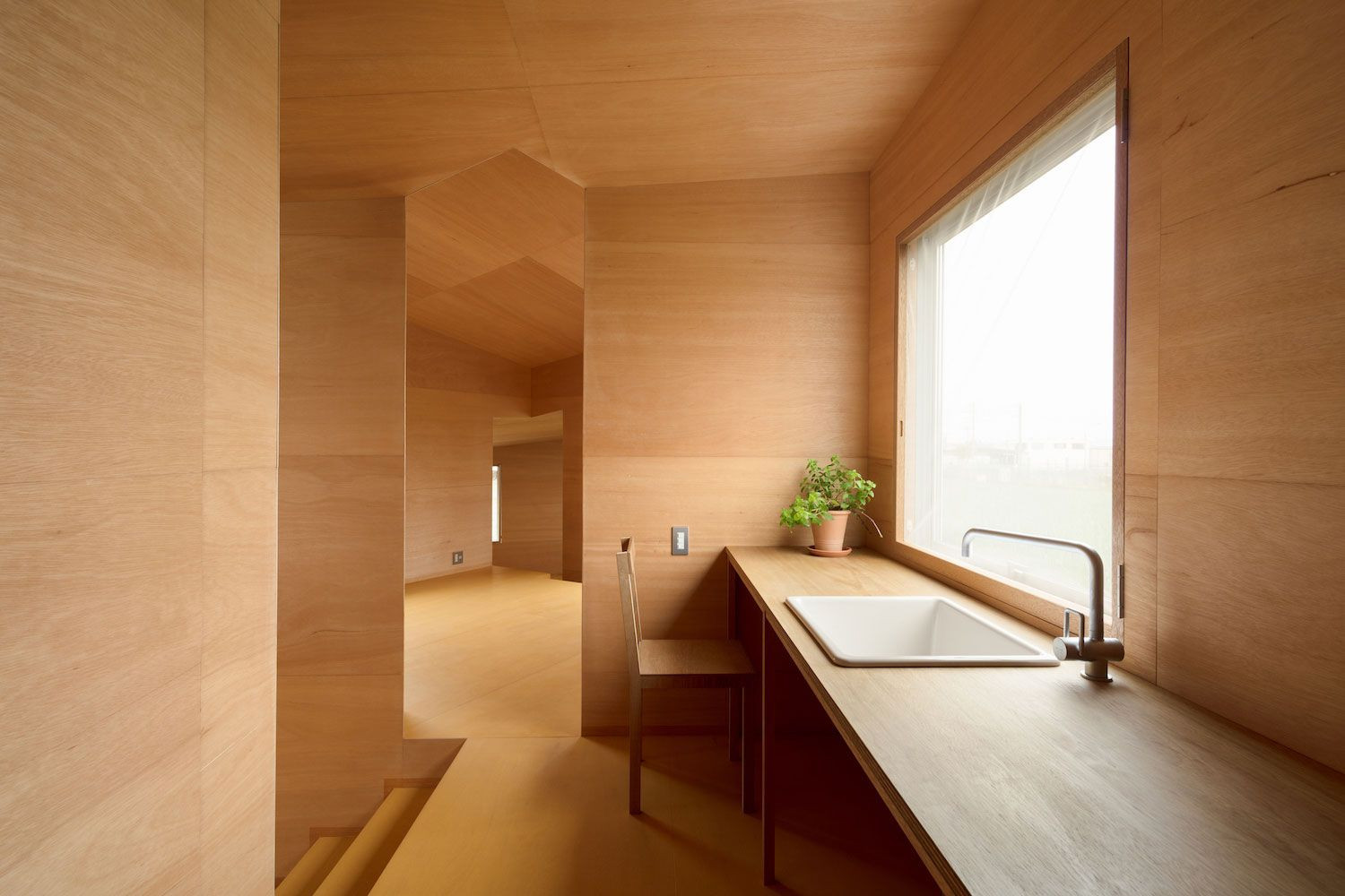Miya Akiko Architecture Atelier：屋顶与窗户-5
