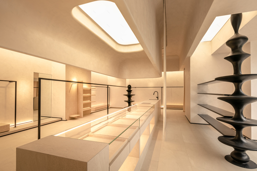 成都 LULU Collection 买手店 | 沉浸式剧场风格与装置艺术的完美结合-30