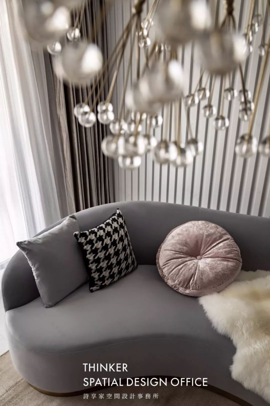 浪漫轻奢,曲线之美——141㎡华润翡翠城现代家居设计-40