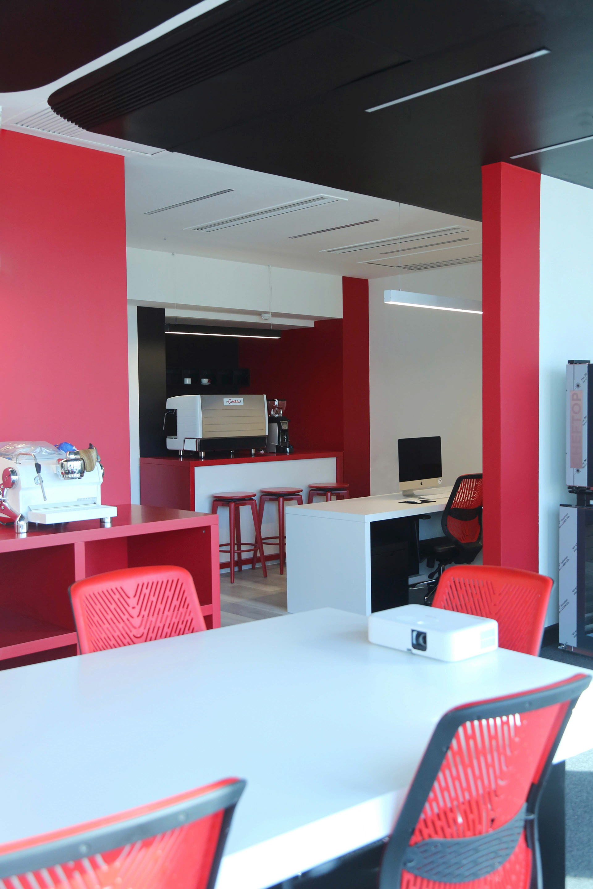 Garnish Red & Black 室内设计丨伊朗-12