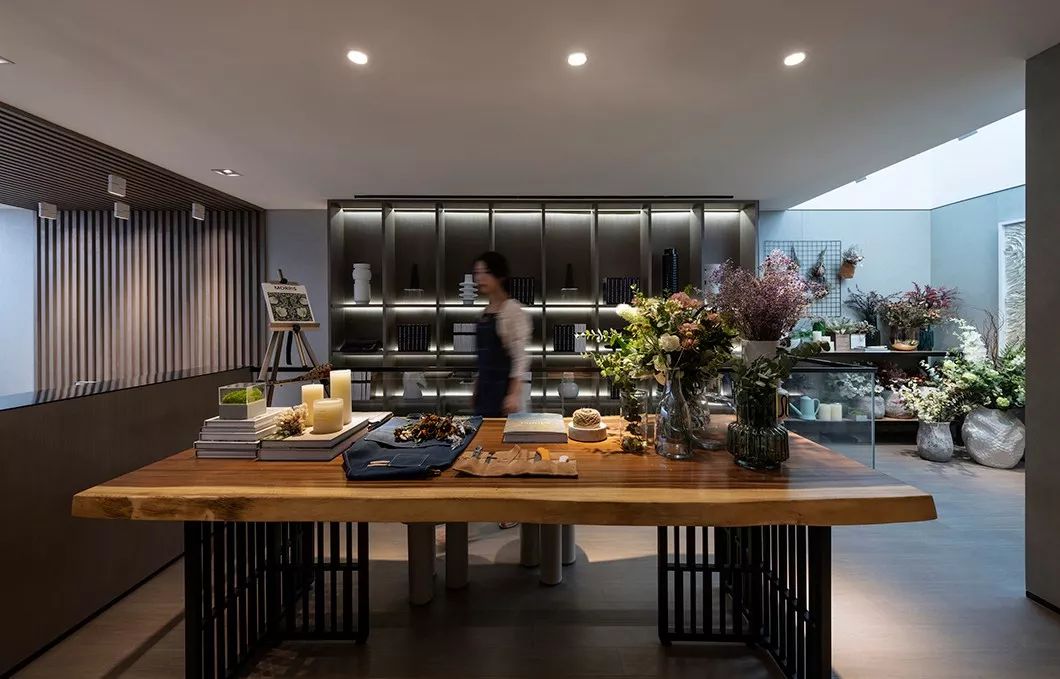 360㎡高级灰别墅 | 围炉夜话，回归本心的感动-48