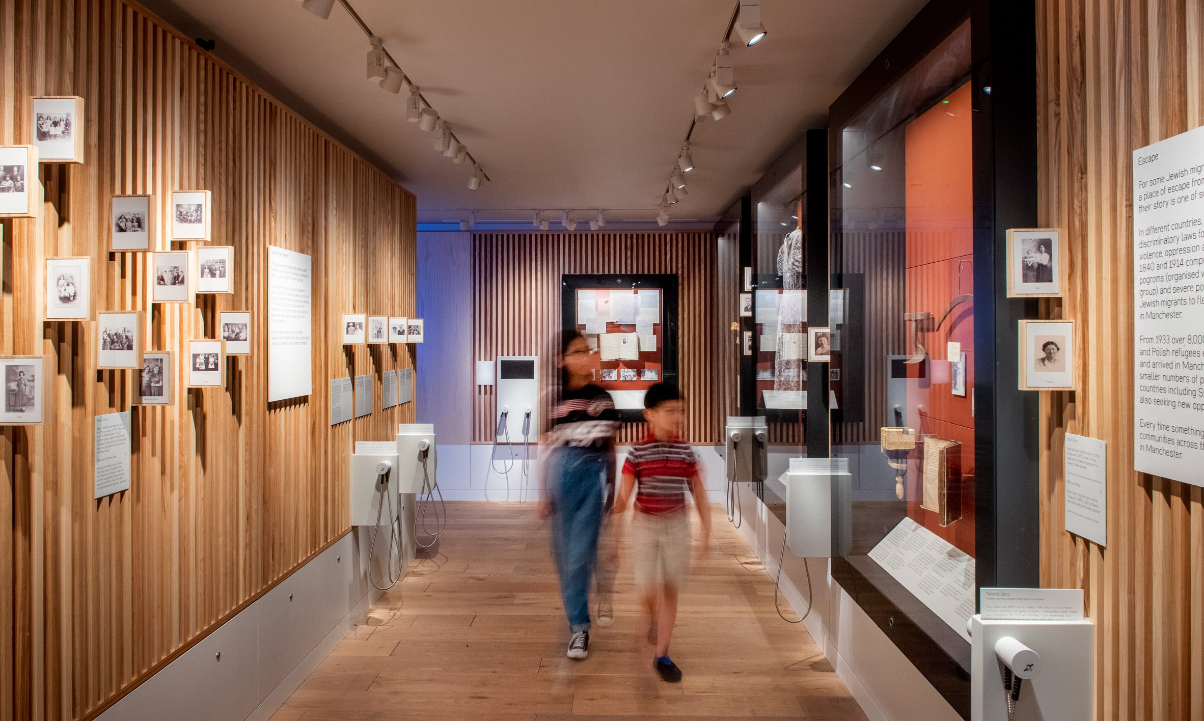 曼彻斯特犹太博物馆 | 工业风中融入摩尔式几何-28