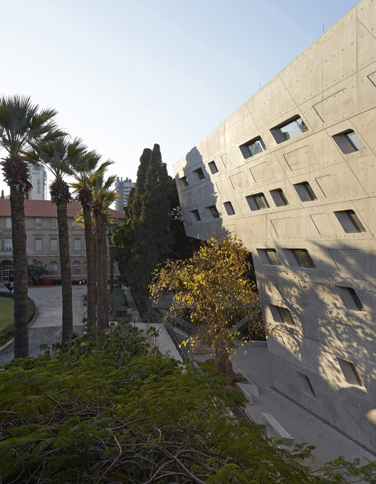 Issam Fares Institute – American University of Beirut  Zaha Hadid Architects-14