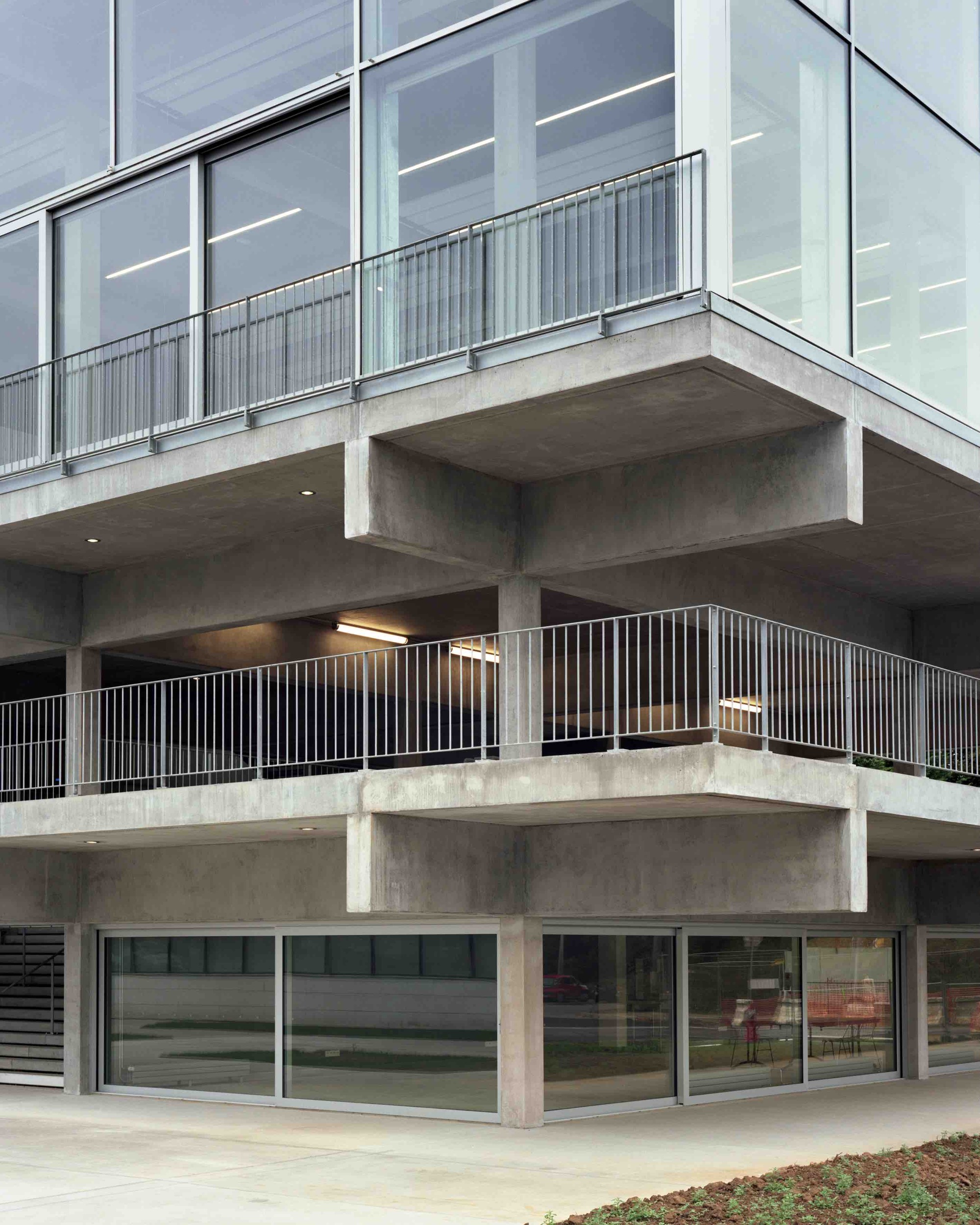 公共冷却器 | 巴黎萨克莱新校区的共享空间-1