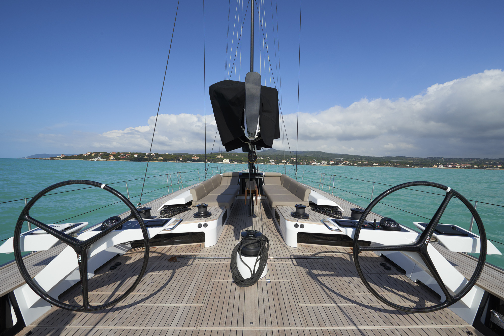 巴黎 otto 与 Formenton 联手打造惊艳游艇内饰-20