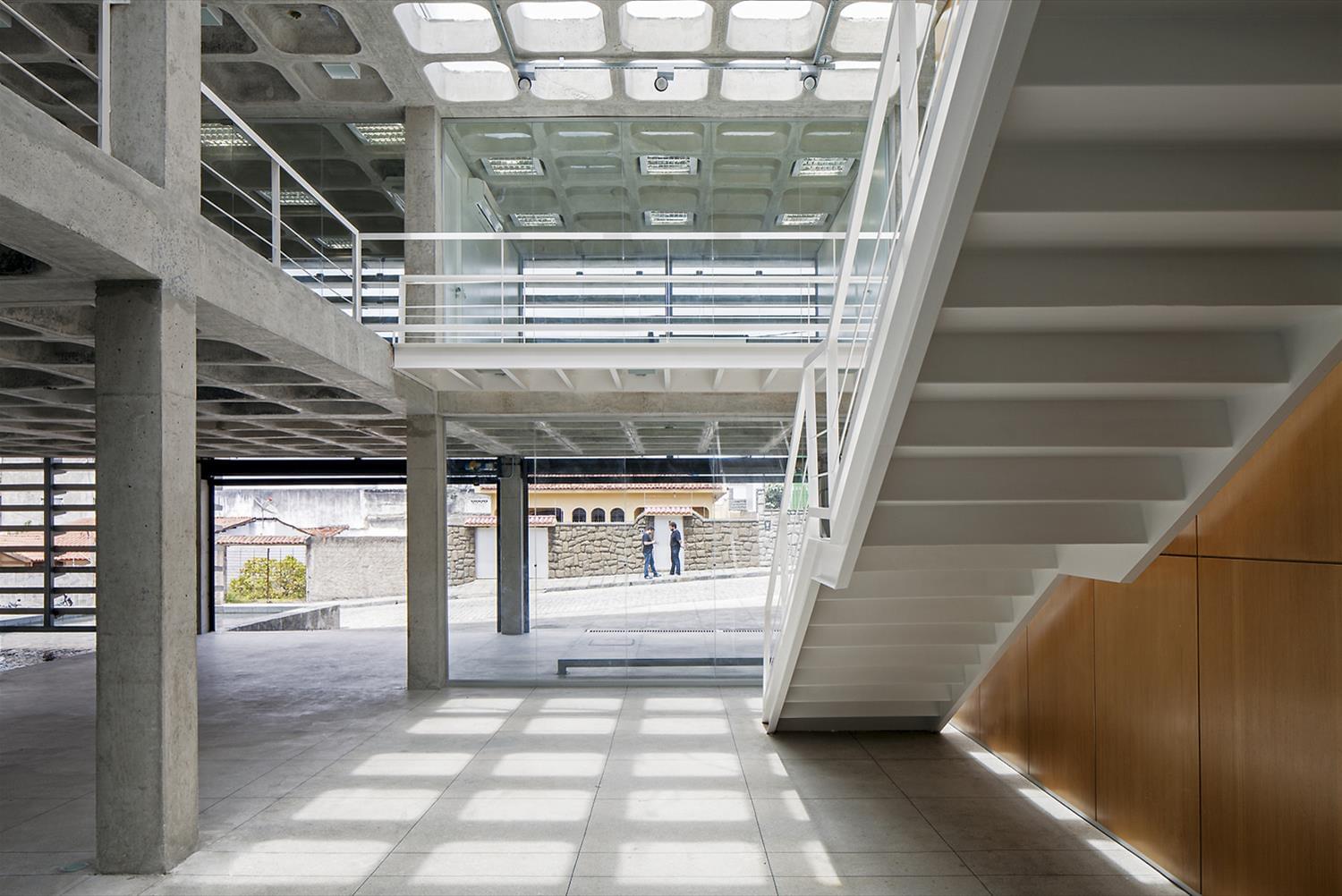 巴西 CREA-PB 政府大楼 | 混凝土与玻璃的完美结合-6