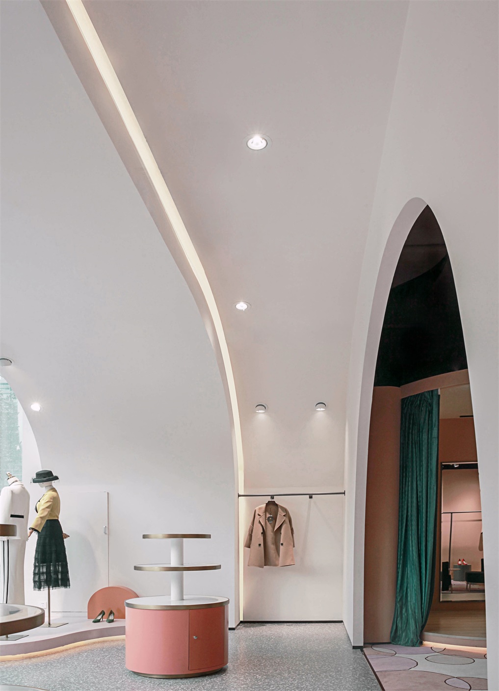 无非设计(深圳)丨非设计丨服装店丨Ttsp·X 女装品牌形象店-46