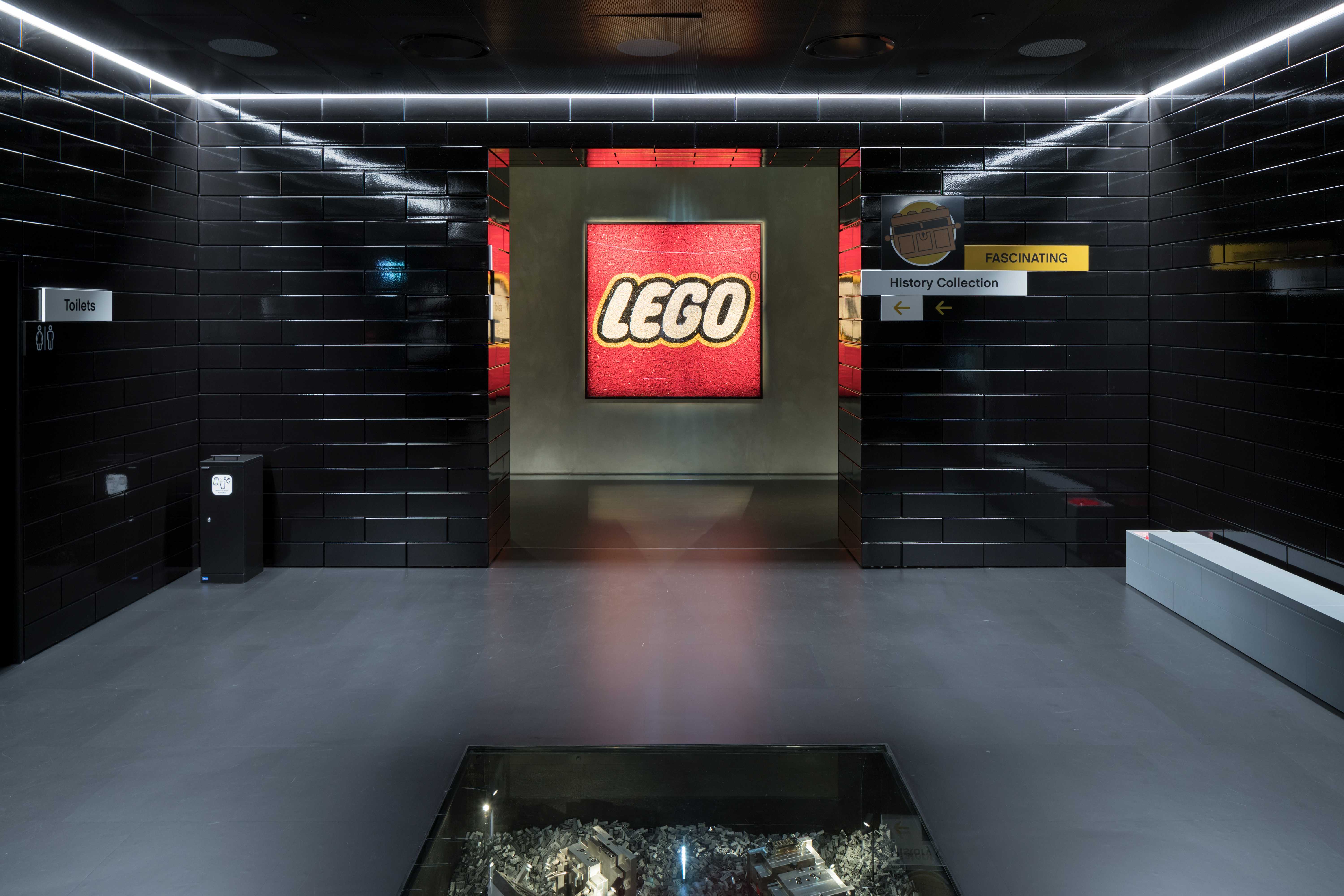 lego house-24